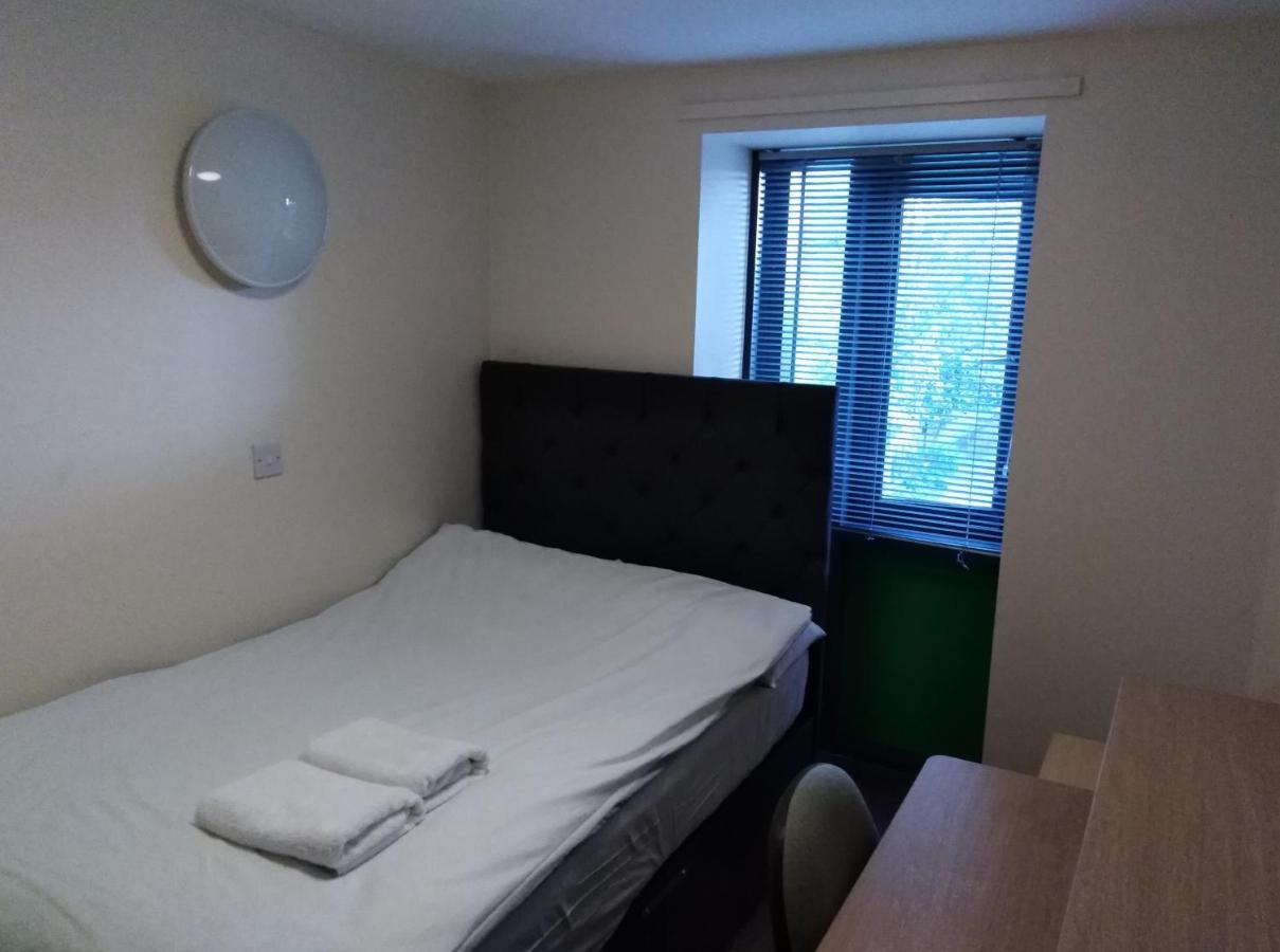 Trigg Hall Bradford  Bagian luar foto